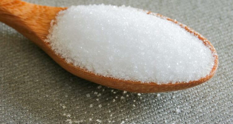 Како шећер утиче на менталне перформансе и шта је боље јести